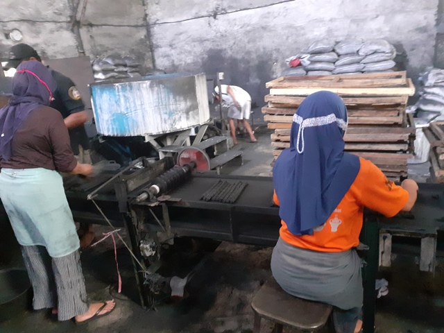 Jual Briket Arang Batok Kelapa termurah di Jakarta berkualitas ekspor